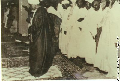 Prière dirigé par Serigne Fallou Mbacké
